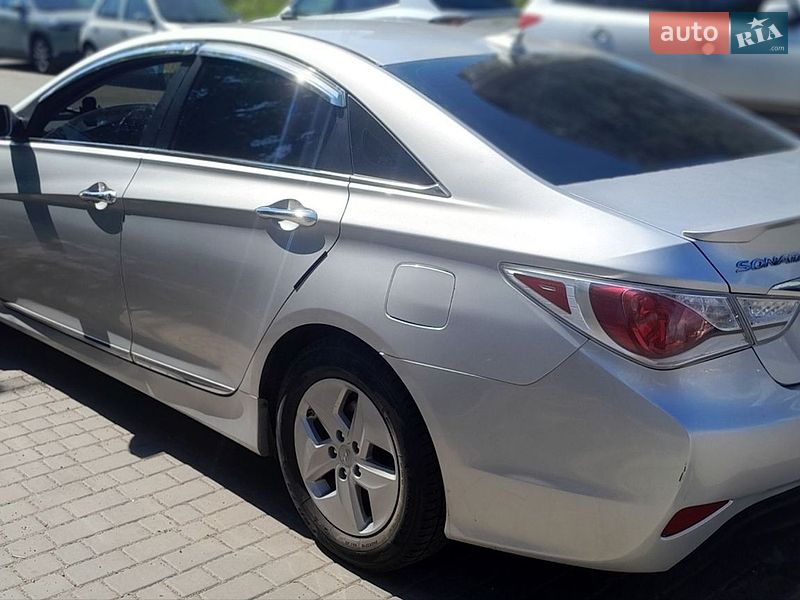 Hyundai-3