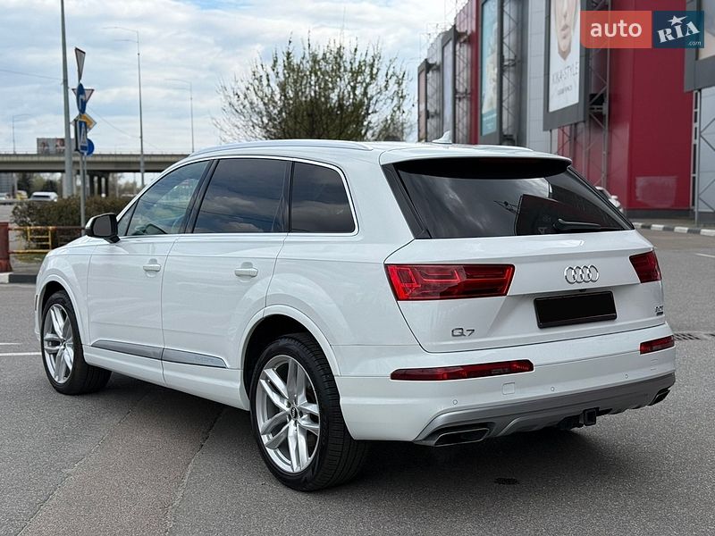 Audi-26