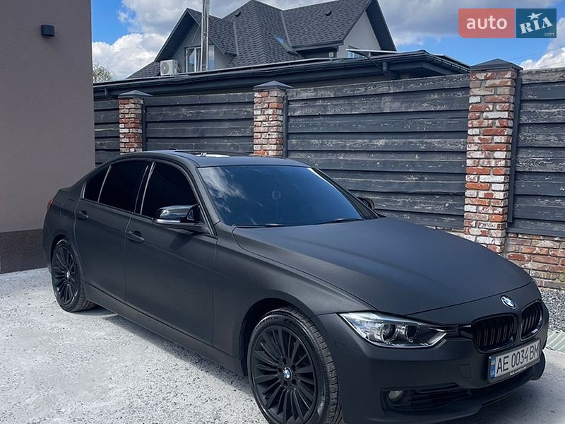 BMW-12