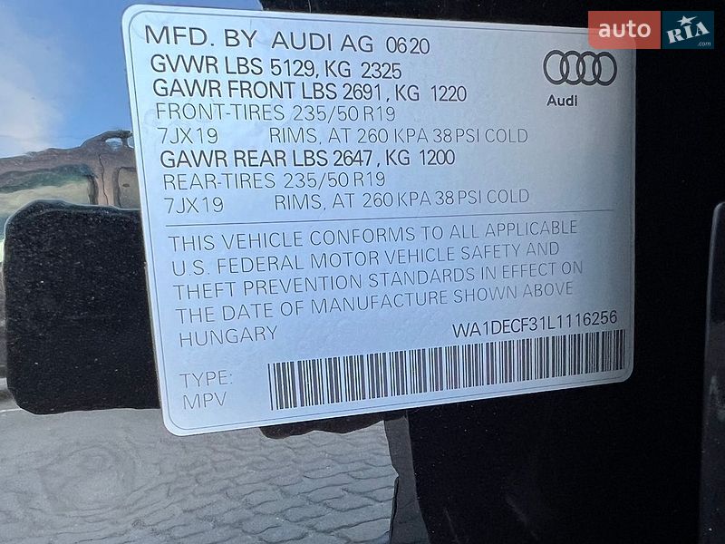 Audi-0