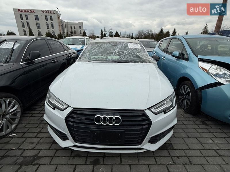 Audi-0