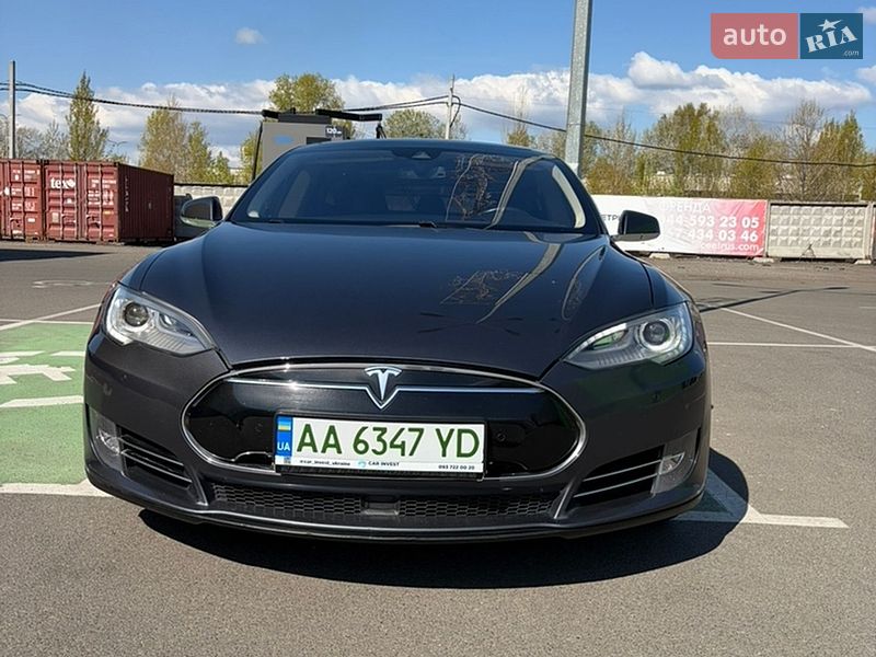 Tesla-0