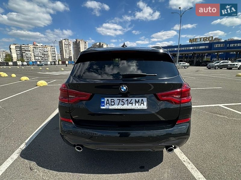 BMW-8