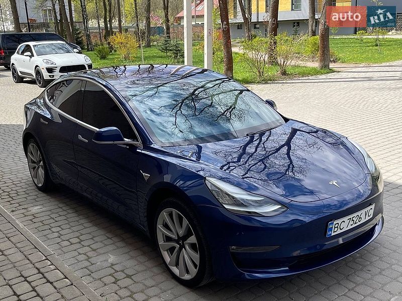Tesla-19