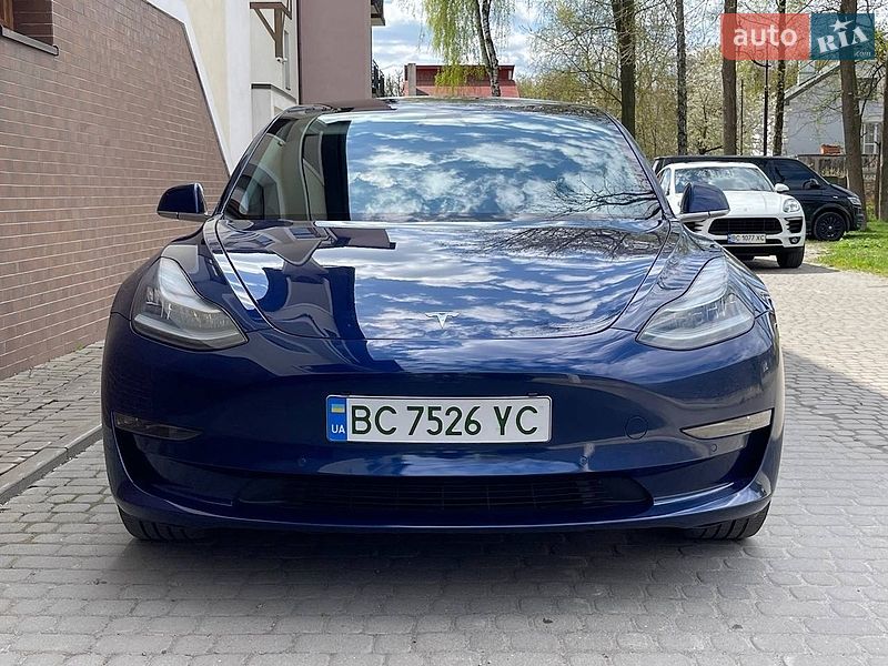 Tesla-22