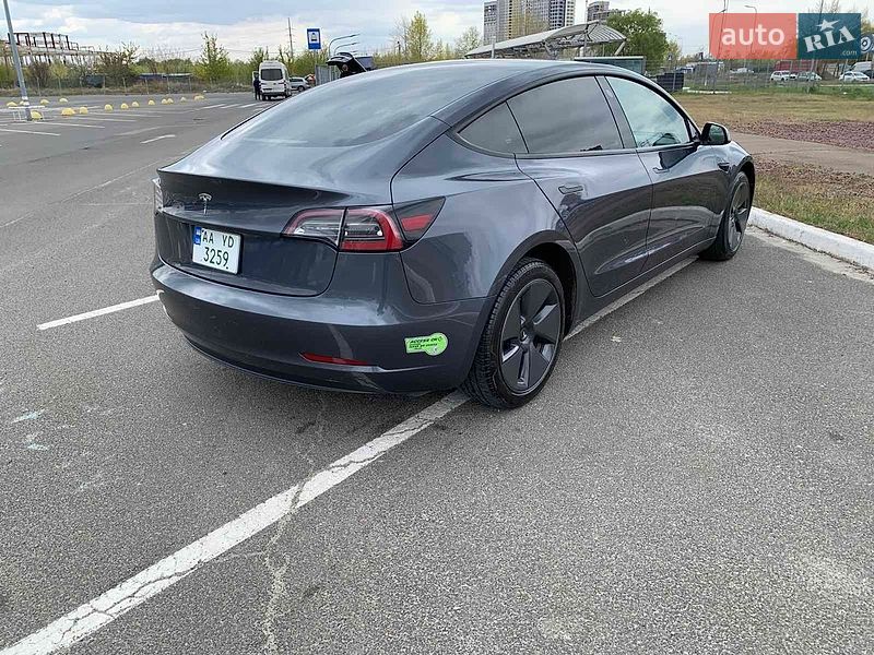 Tesla-3