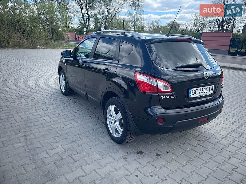 Nissan-3