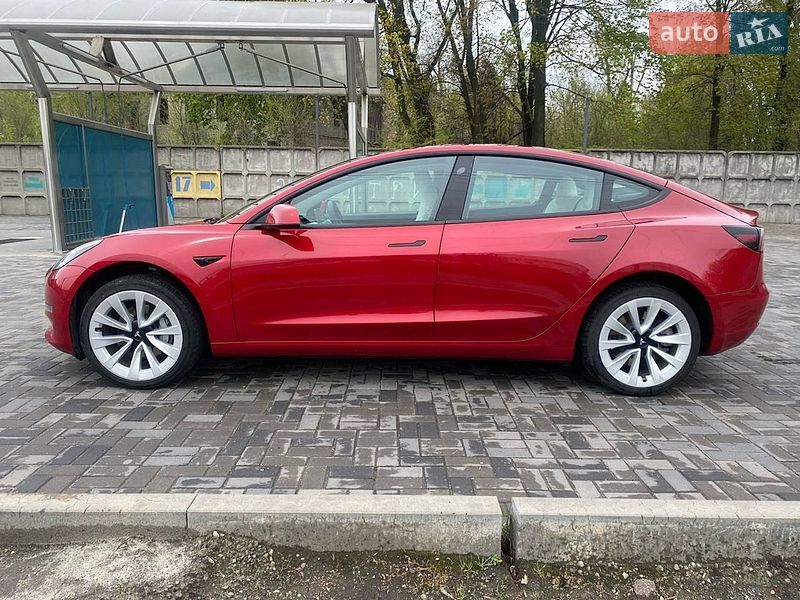Tesla-1
