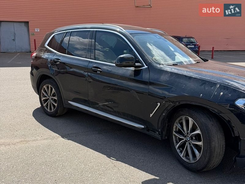 BMW-12