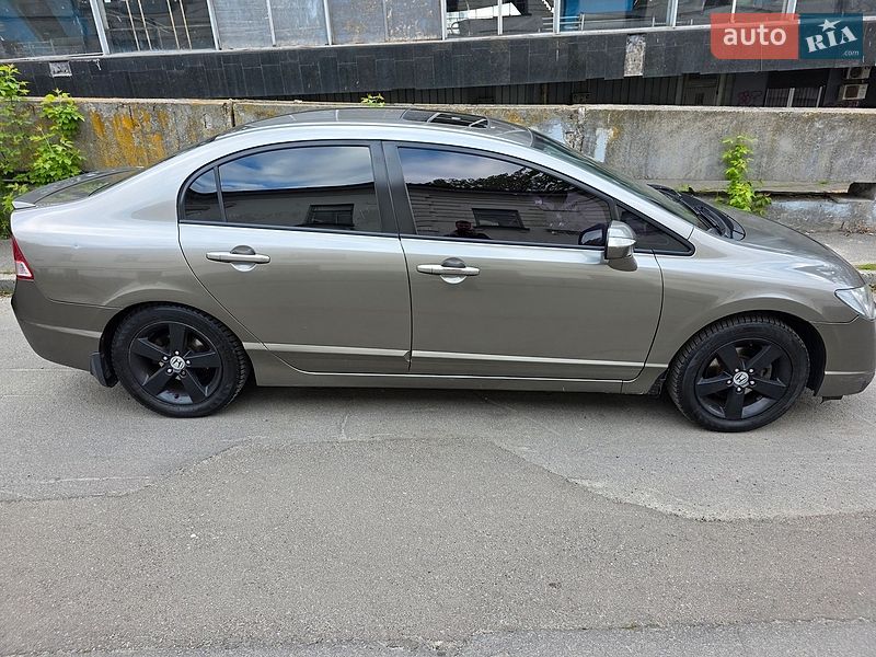 Honda-15