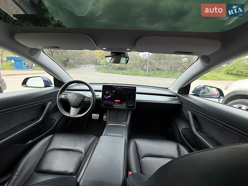 Tesla-0
