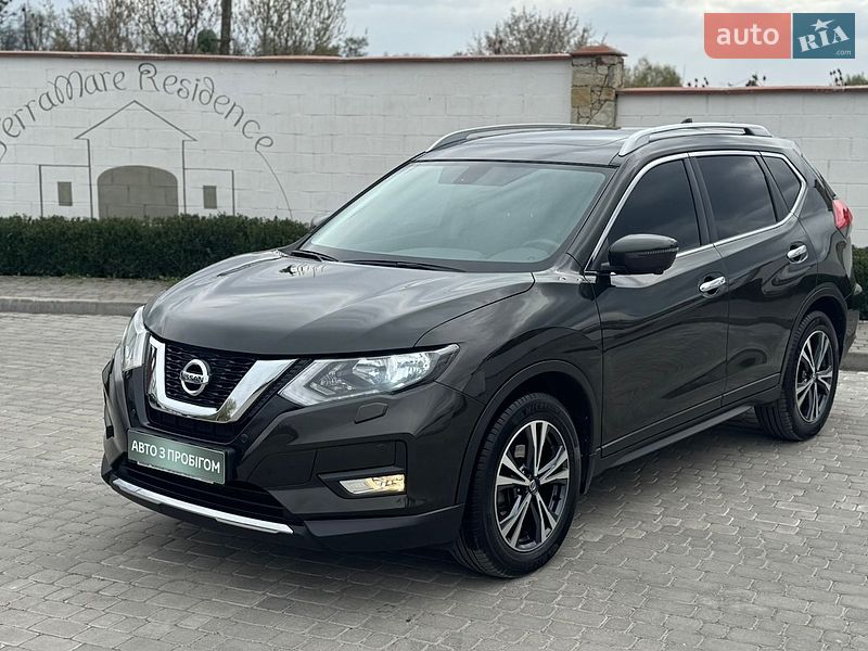 Nissan-33