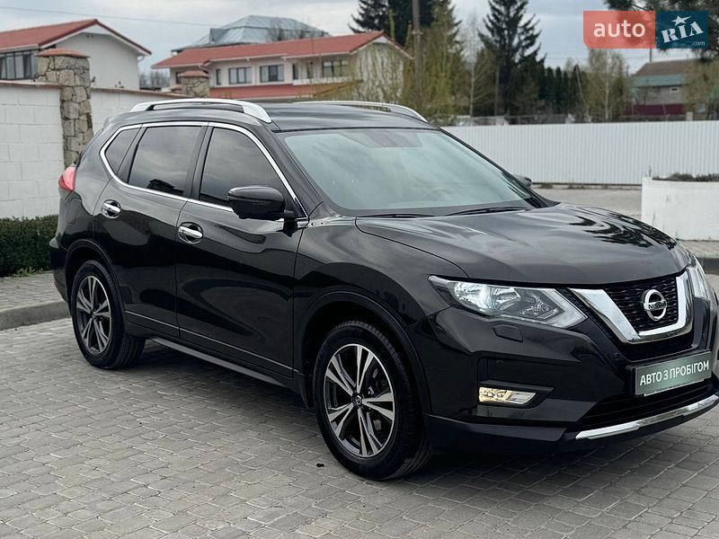 Nissan-43