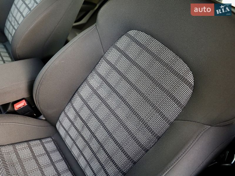 Audi-68