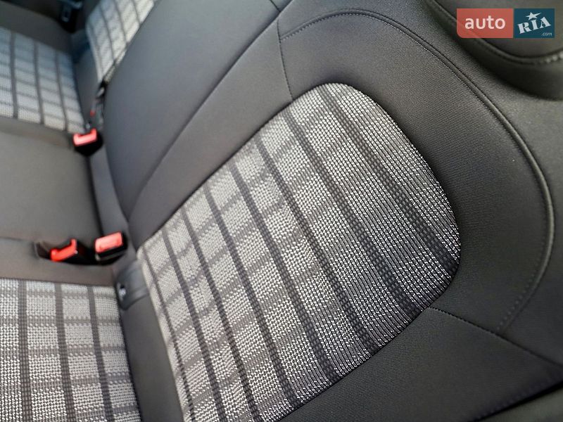 Audi-57