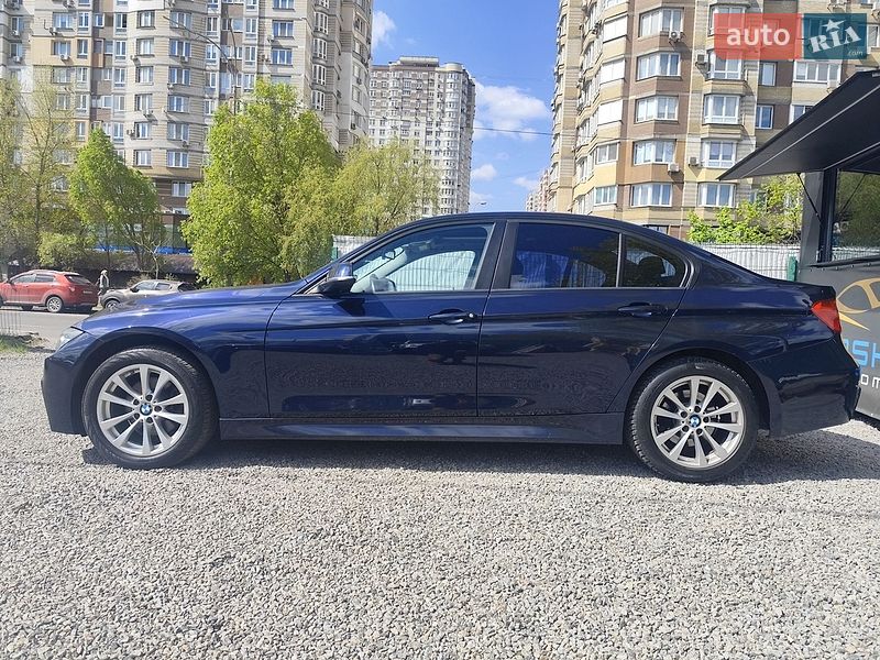 BMW-12