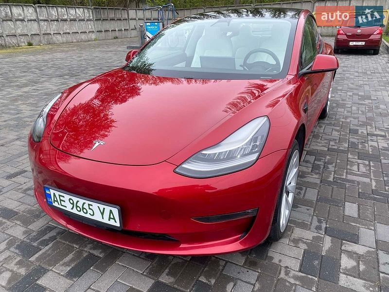Tesla-11