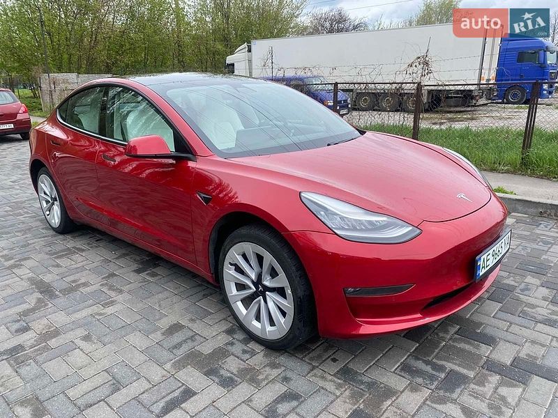 Tesla-12