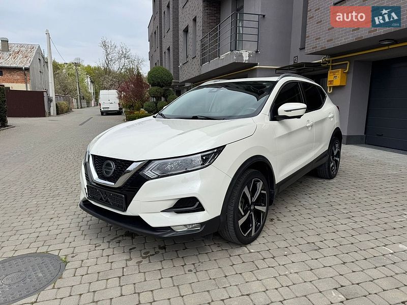 Nissan-22