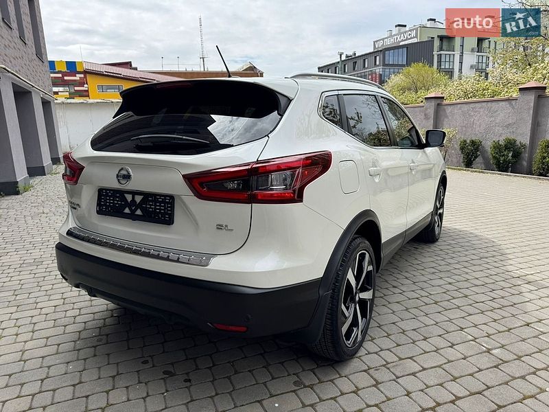 Nissan-39