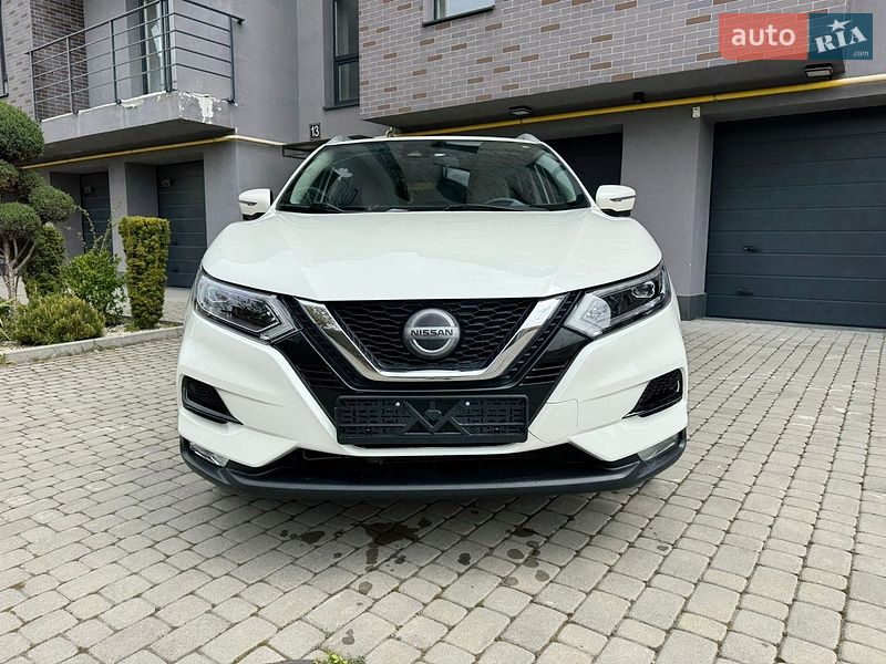 Nissan-36