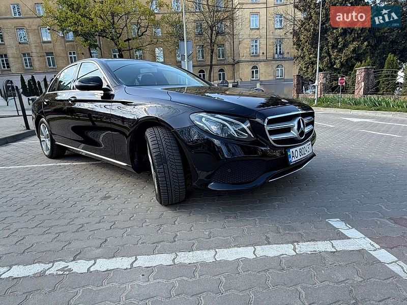 Mercedes-Benz-3
