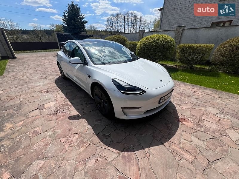 Tesla-11