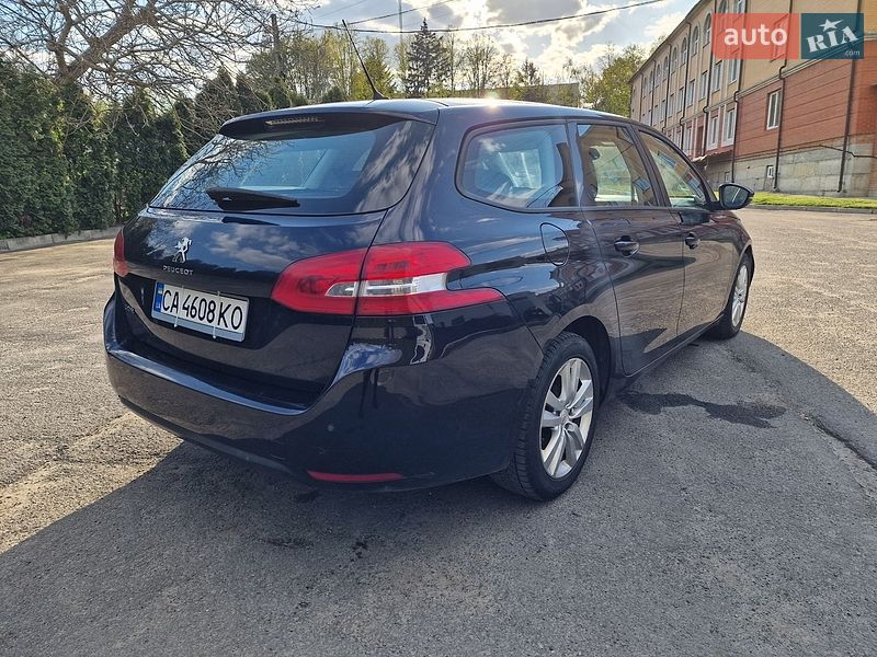 Peugeot-9