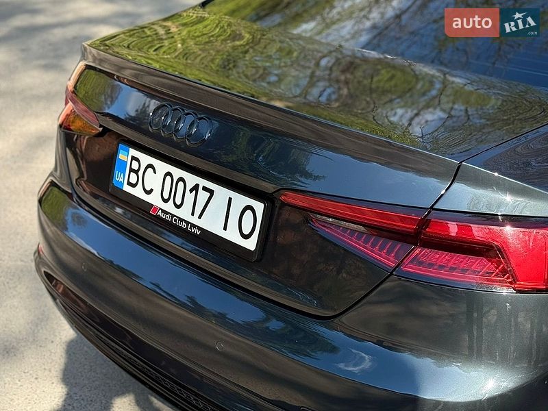 Audi-25