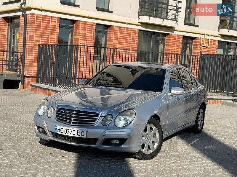 Mercedes-Benz-52