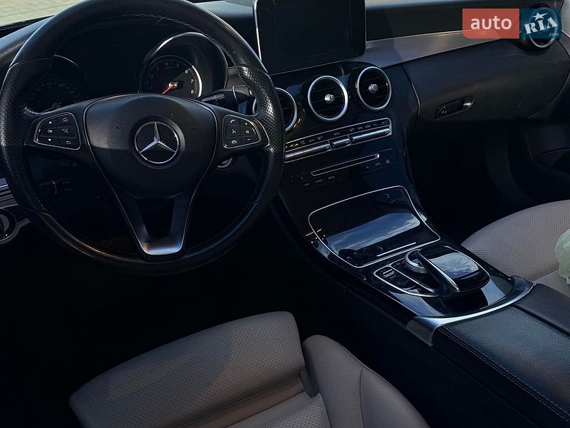 Mercedes-Benz-9