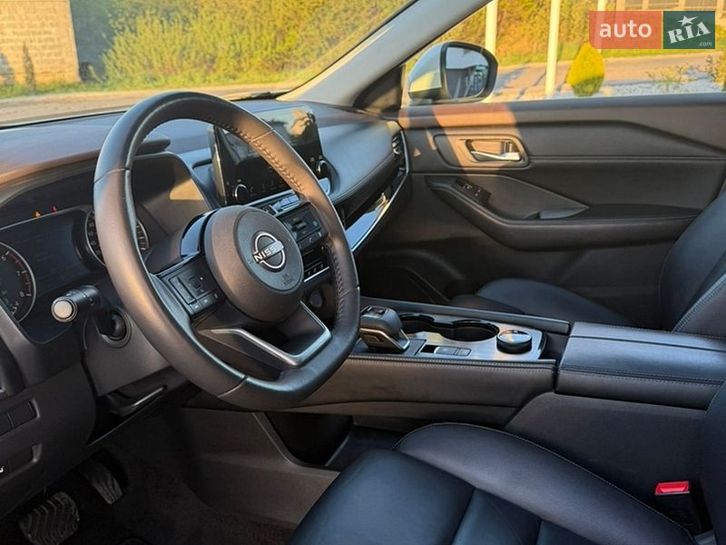 Nissan-8