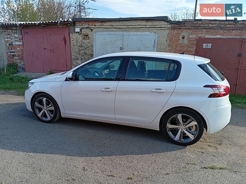 Peugeot-16