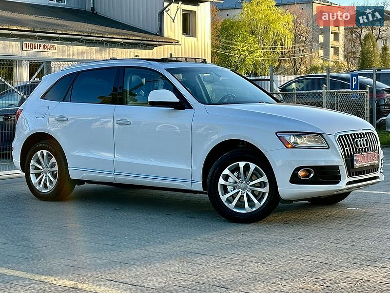 Audi-70