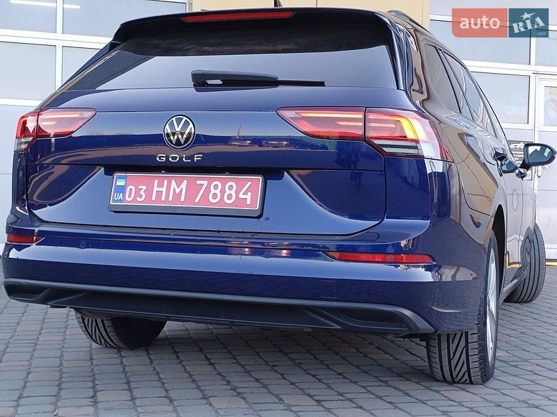 Volkswagen-100