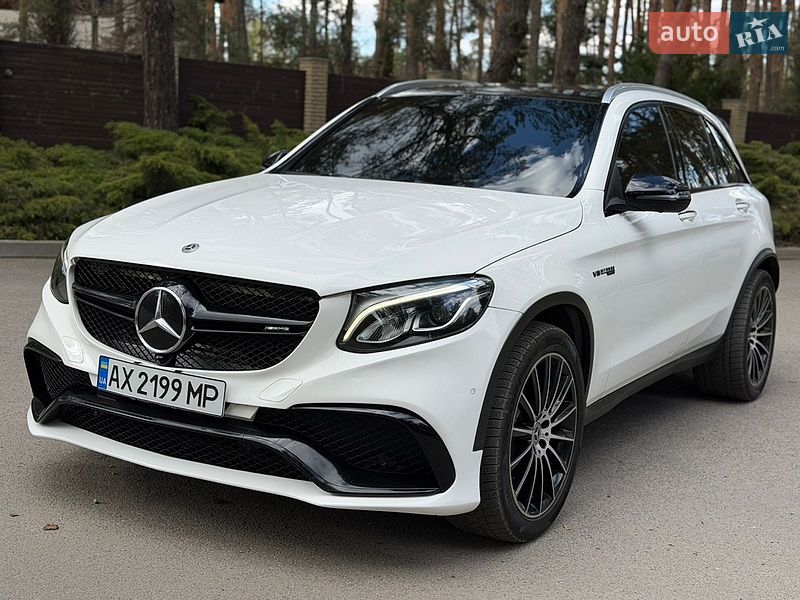 Mercedes-Benz-27