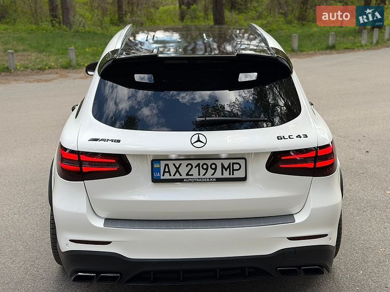 Mercedes-Benz-5