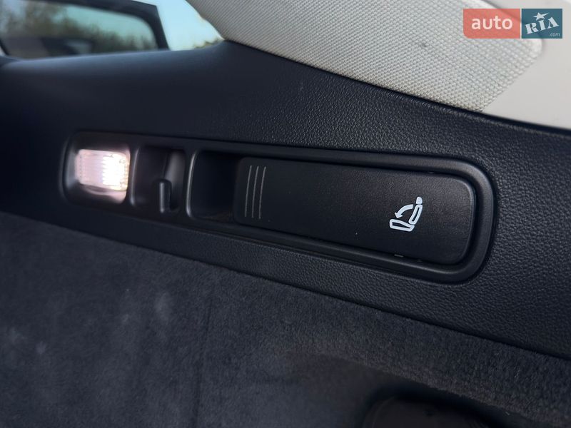 Audi-0