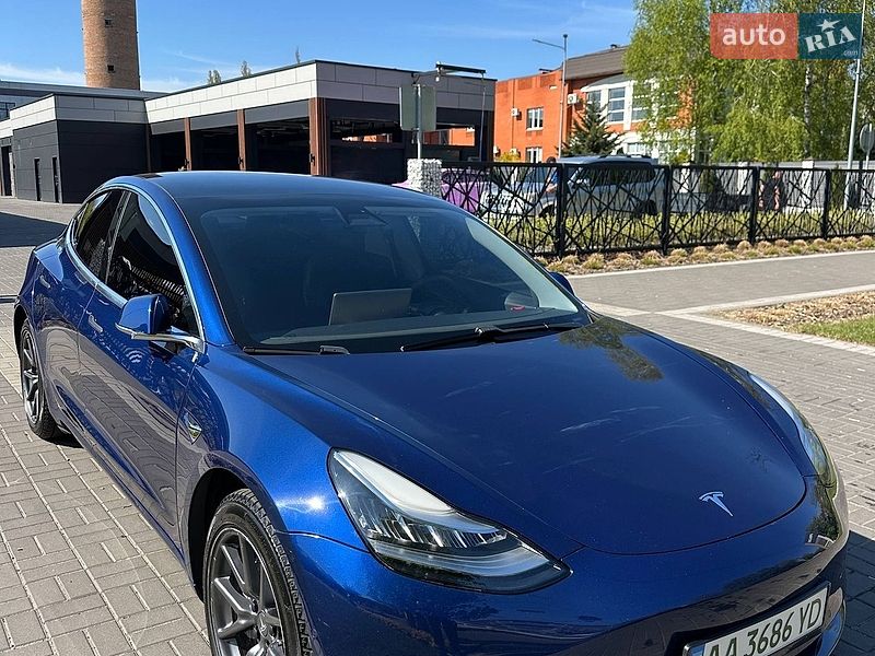 Tesla-18
