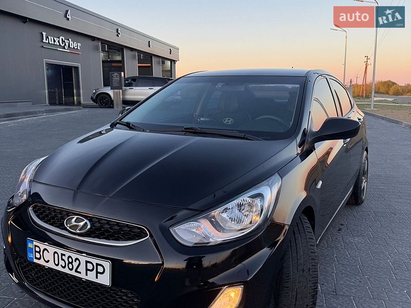 Hyundai-28