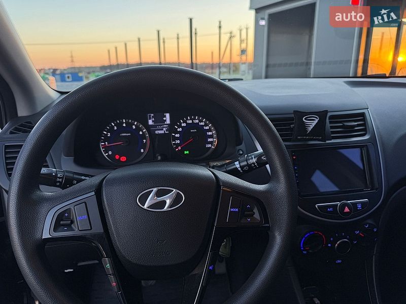 Hyundai-4
