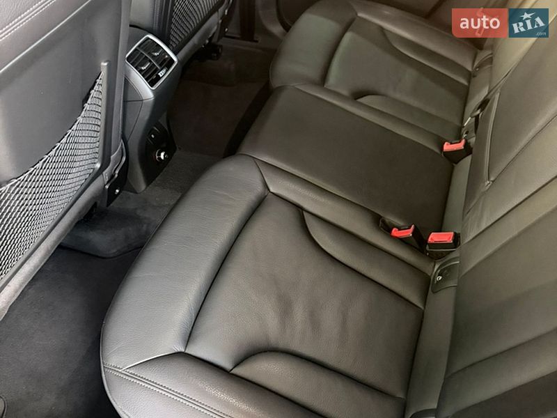 Audi-35