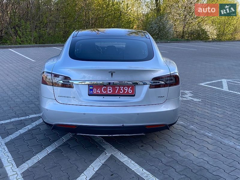 Tesla-22