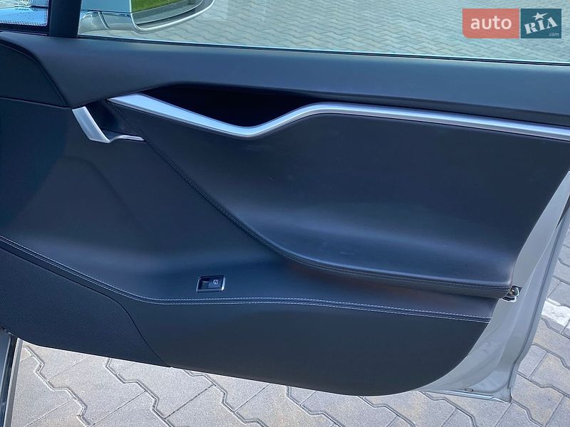 Tesla-8