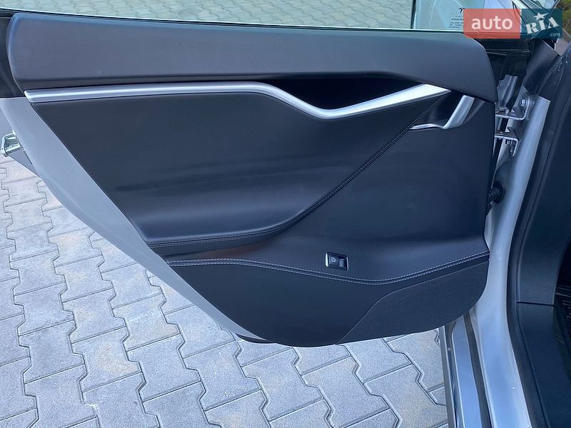 Tesla-4