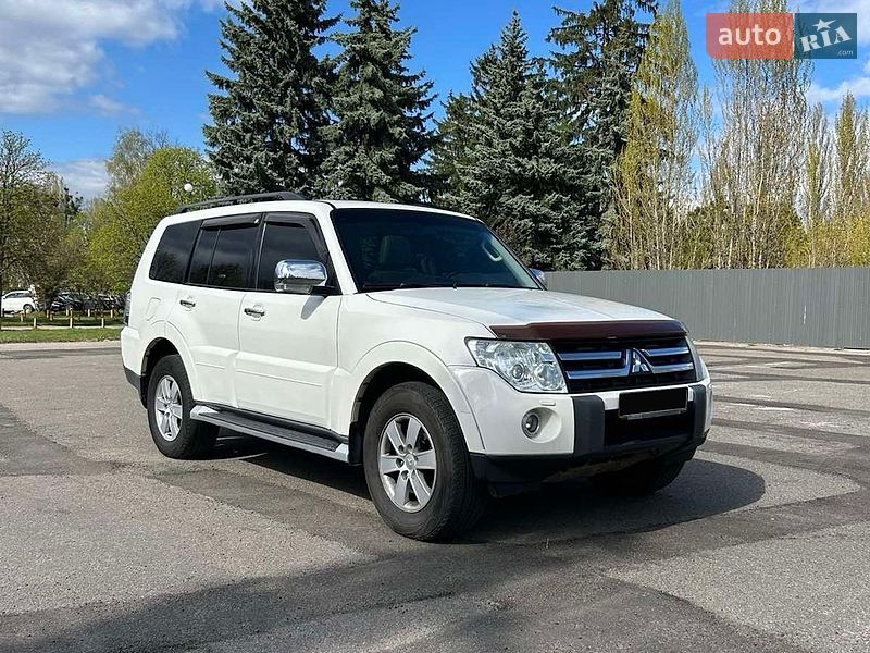 Mitsubishi Pajero Wagon 2008