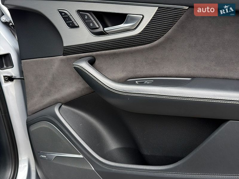Audi-26