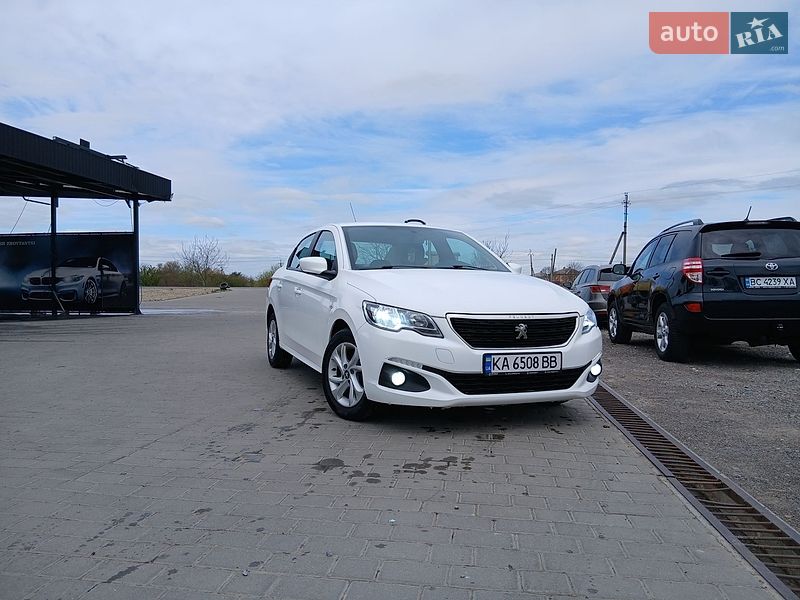 Peugeot-0