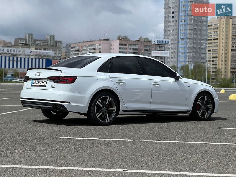 Audi-18