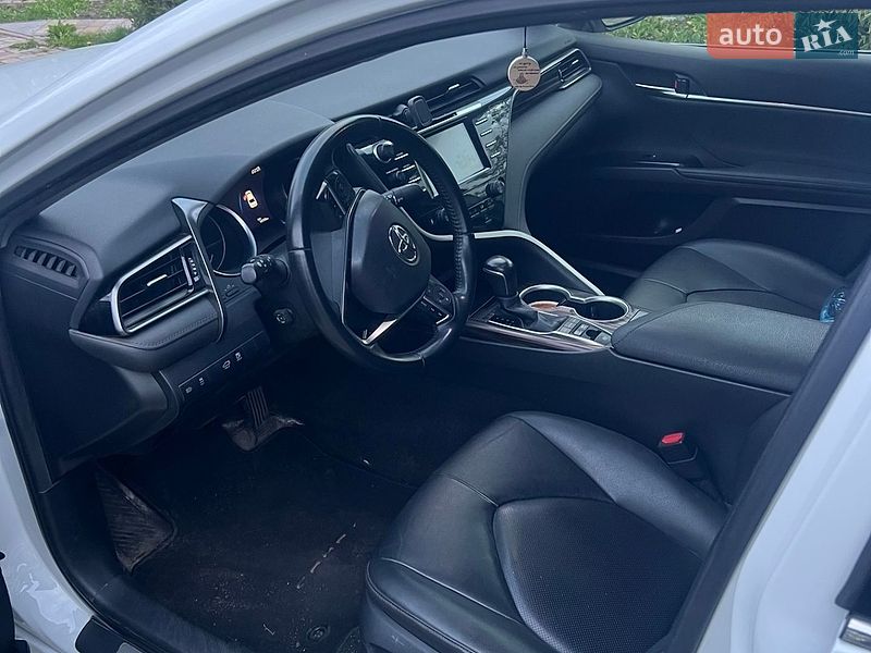 Toyota Camry 2020